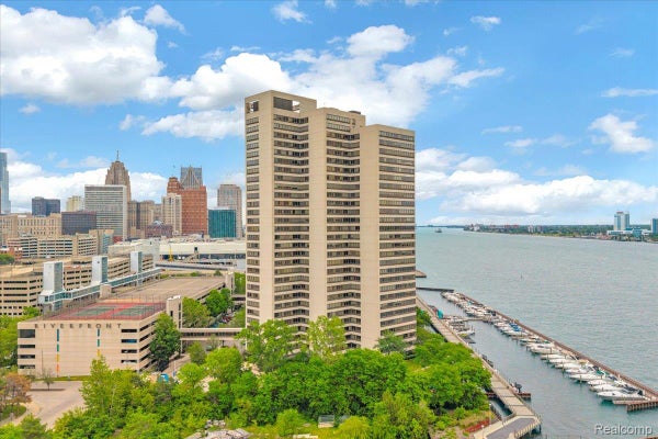 1001 W JEFFERSON AVE # 9A, DETROIT, MI 48226 - Image af08aa6e3b075fa7efc9efd23bc105b6/520357407