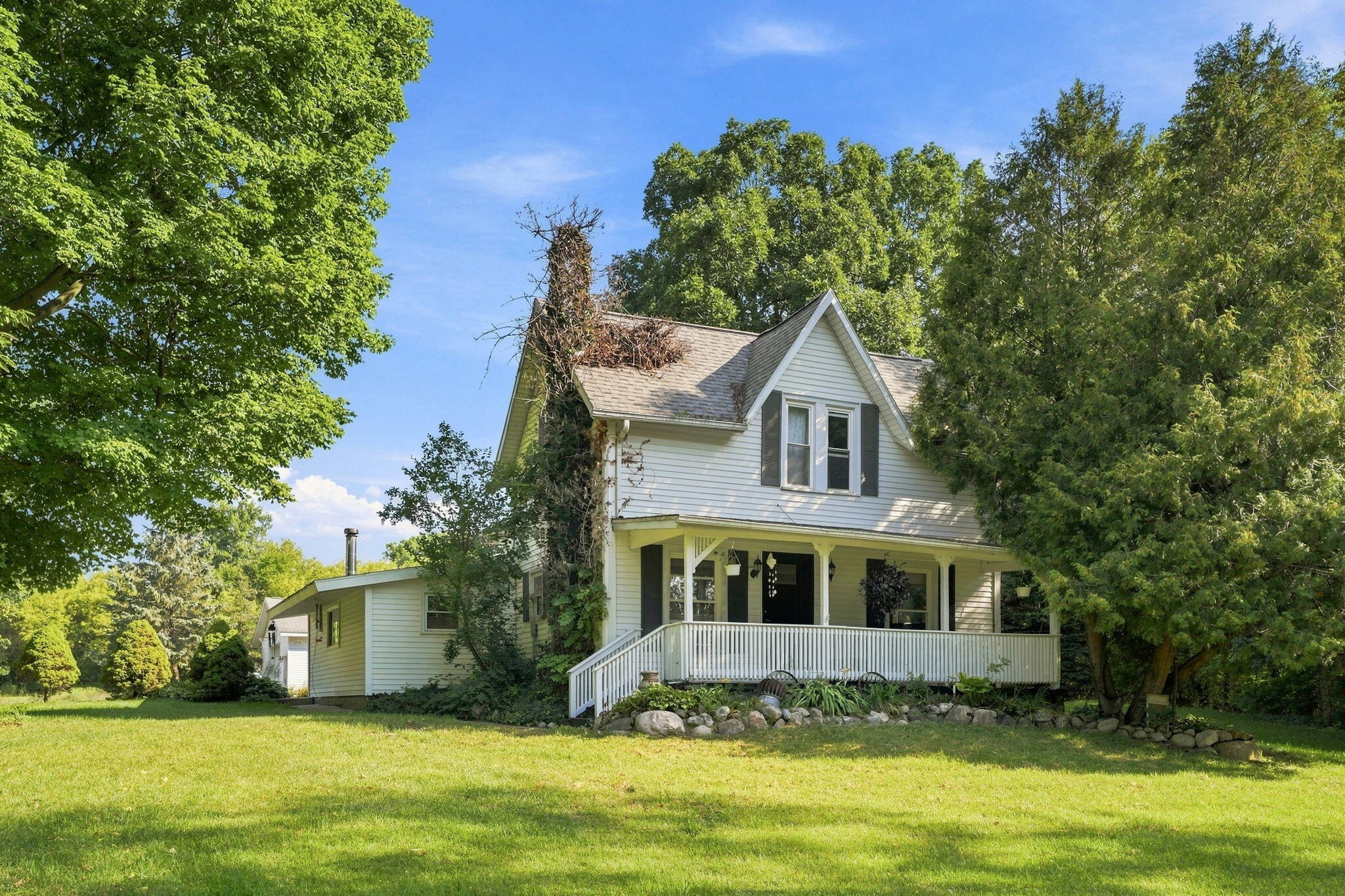 13921 Old 14 Mile Road NE