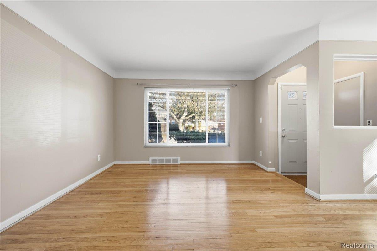 24711 Gardner Street