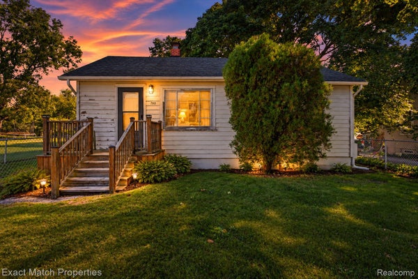 780 ROBINWOOD ST, PONTIAC, MI 48340 - Image af0d081ef0b38adc43216e2df29d30e9/3397334418