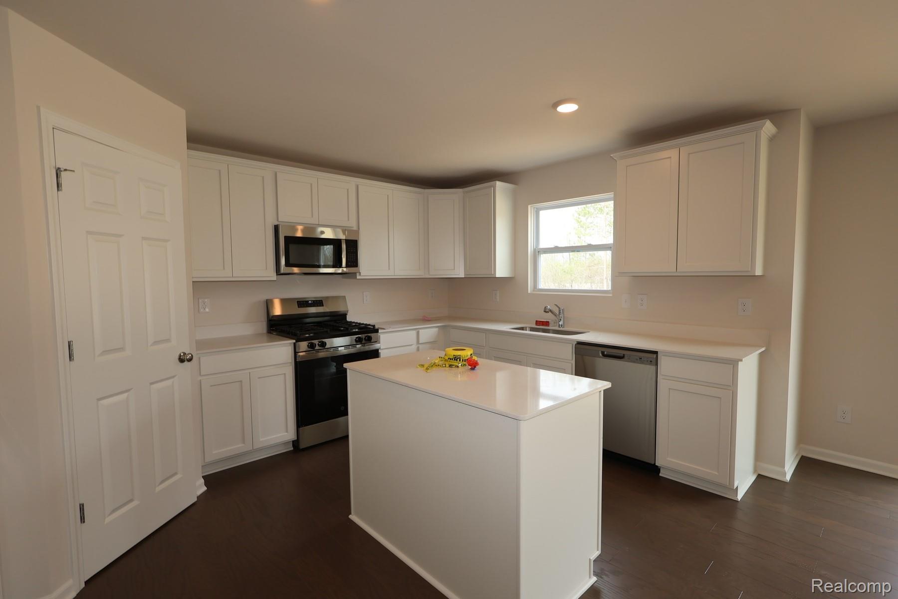 4211 Cedar Lane
