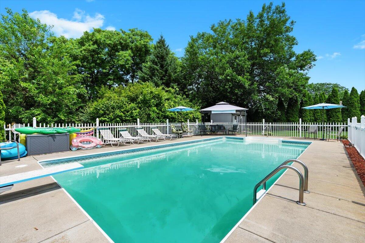1683 Majon Drive