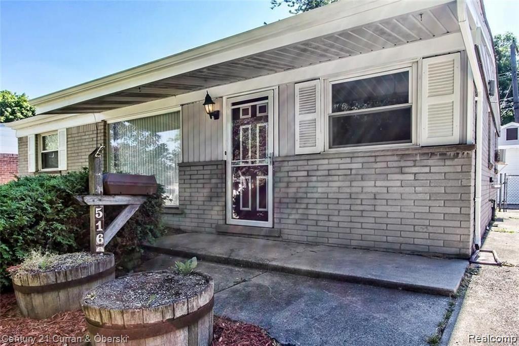 5160 Cherokee Street