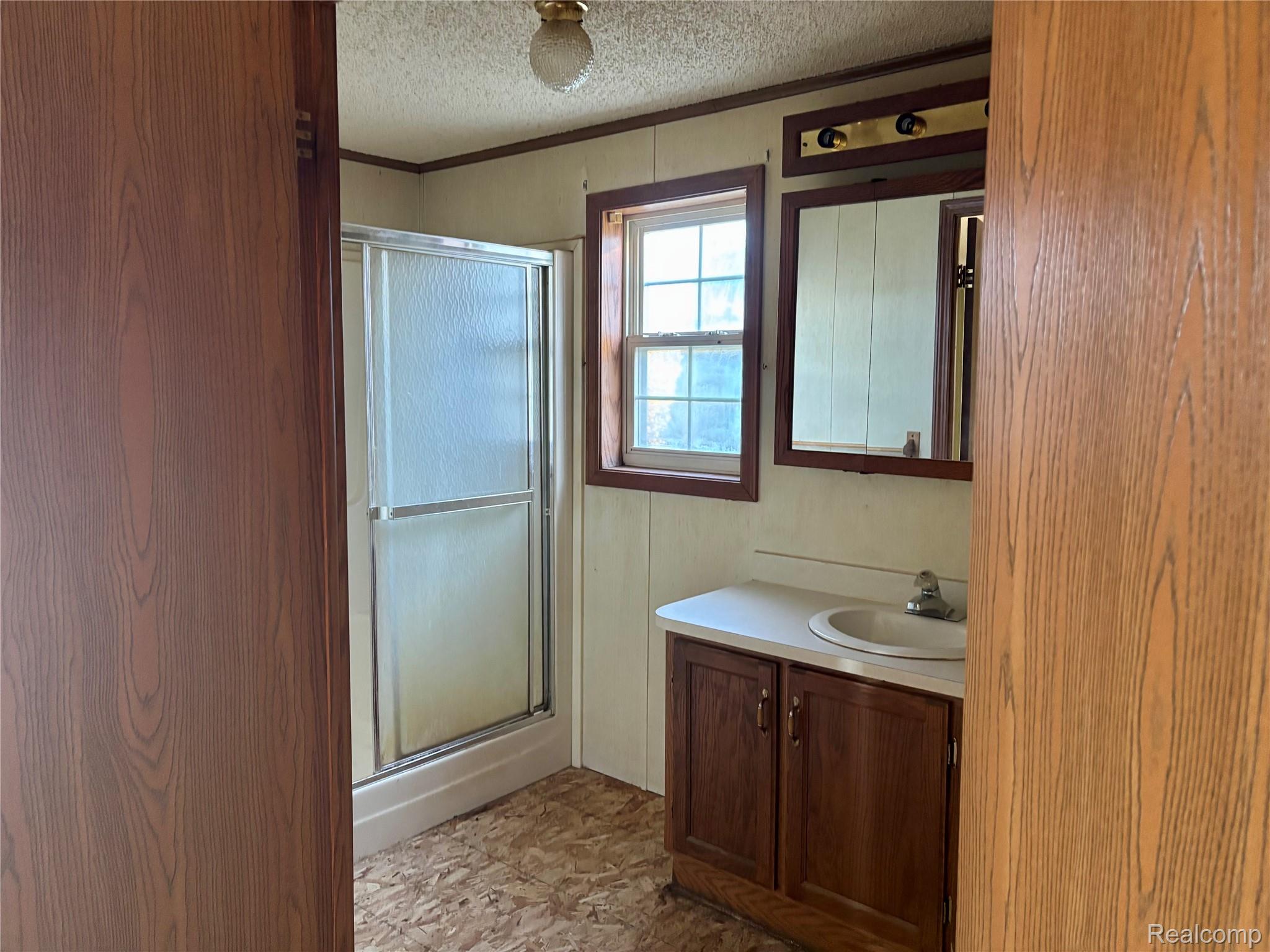 Fort Gratiot Charter Township, Michigan 48059, United States, 2 Bedrooms Bedrooms, ,2 BathroomsBathrooms,Residential,Active,235114