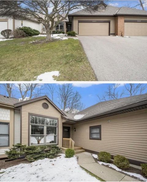 2065 N Cross Creek Drive SE Grand Rapids City MI 49508