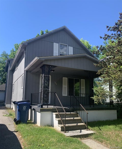 Photo for 128 E Lakeview Avenue