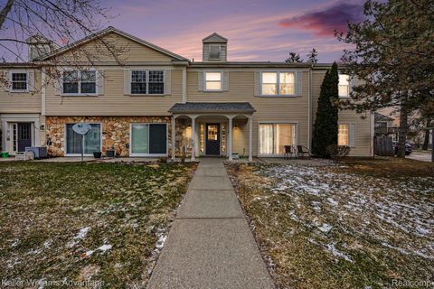 833 Bloomfield Village Boulevard H Auburn Hills City MI 48326