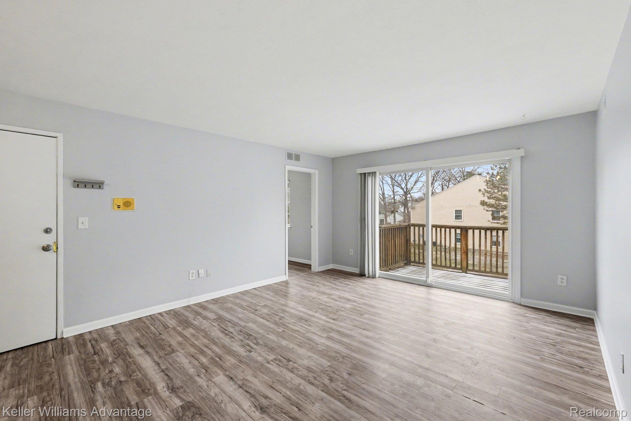 833 Bloomfield Village Boulevard H