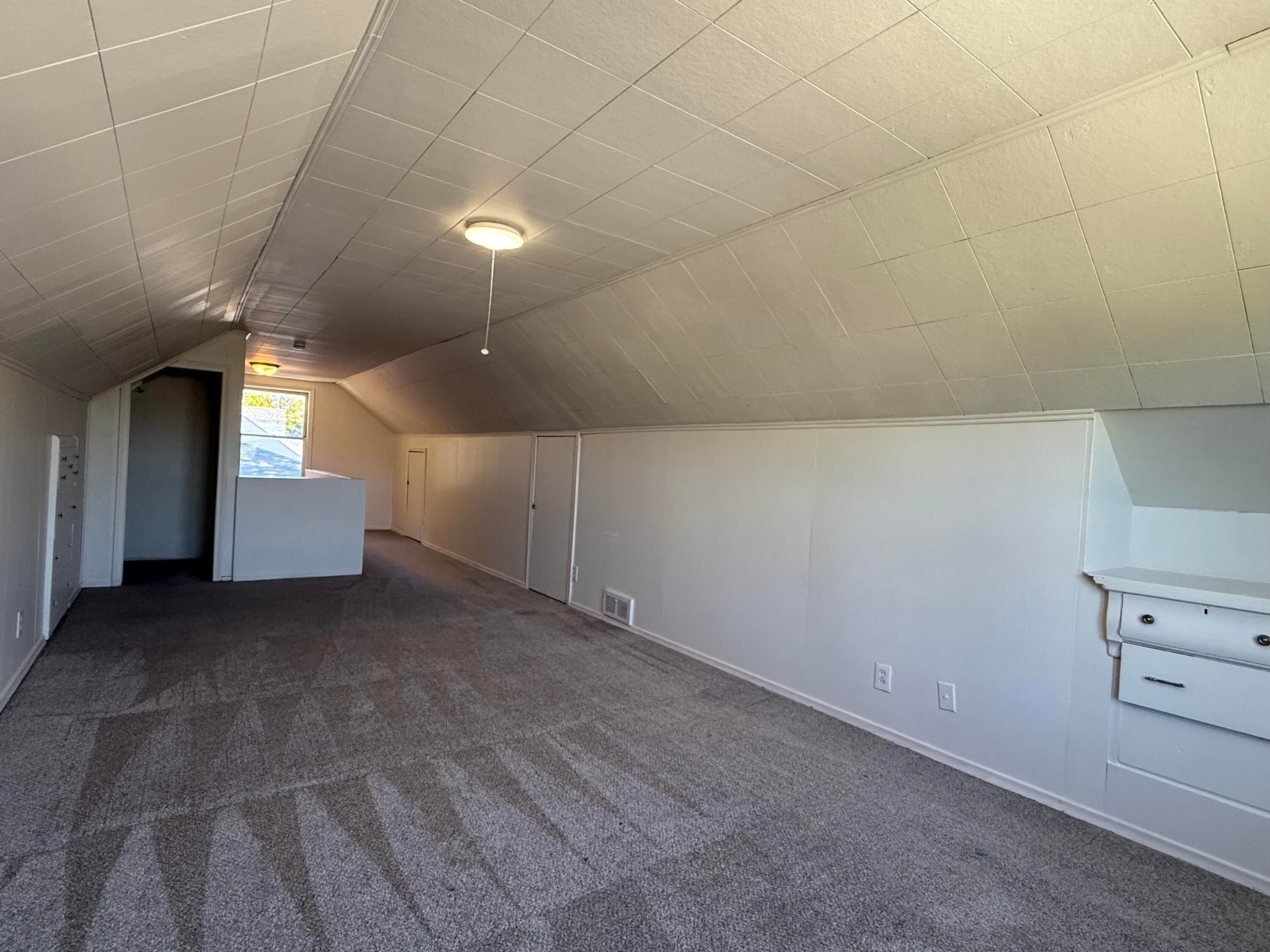 15305 Evergreen Avenue