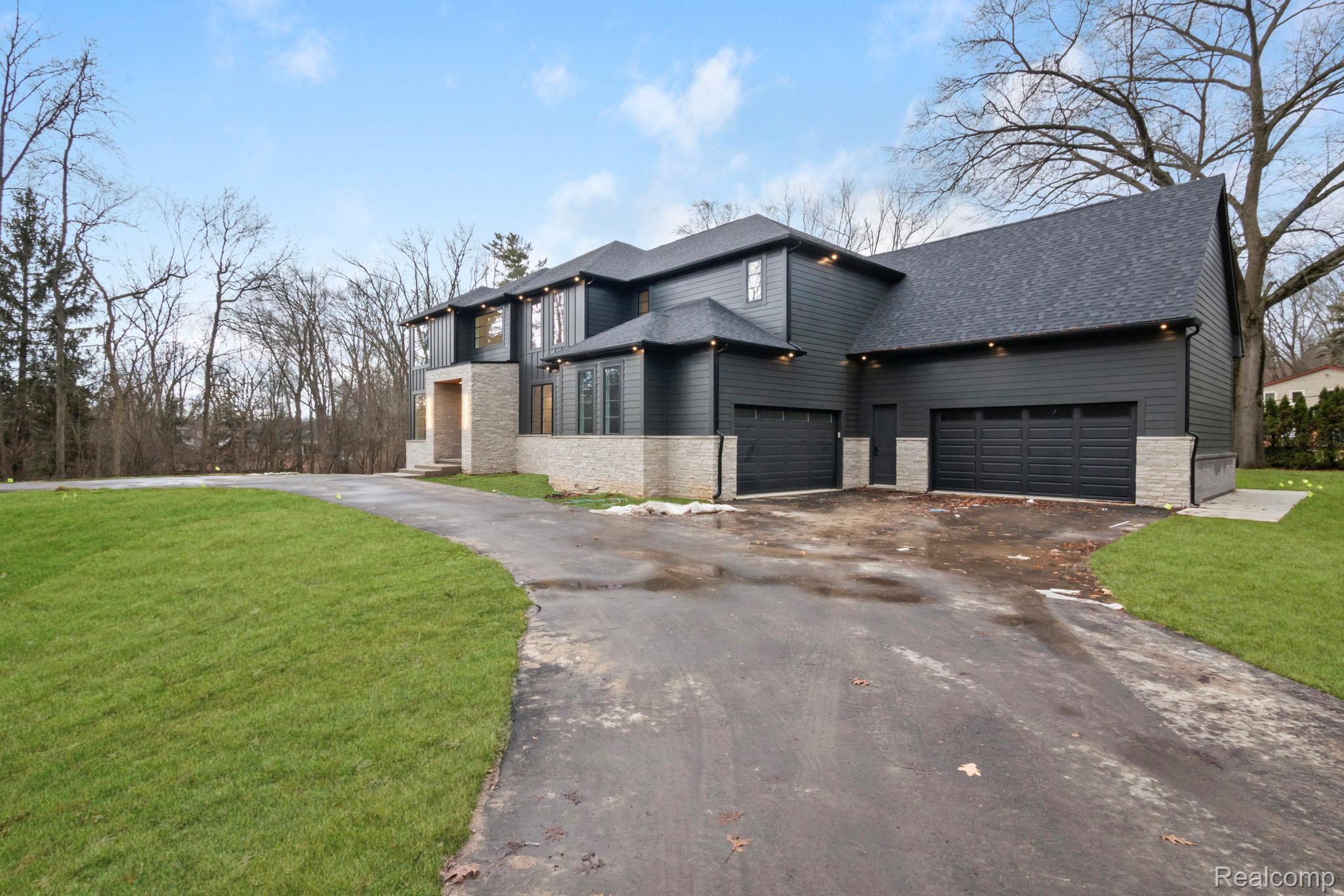 3636 Forest Hill Drive