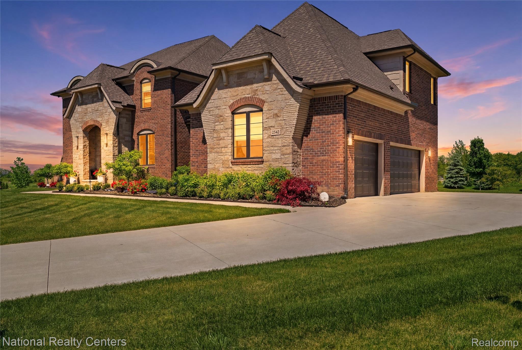 3142 Holburn Court
