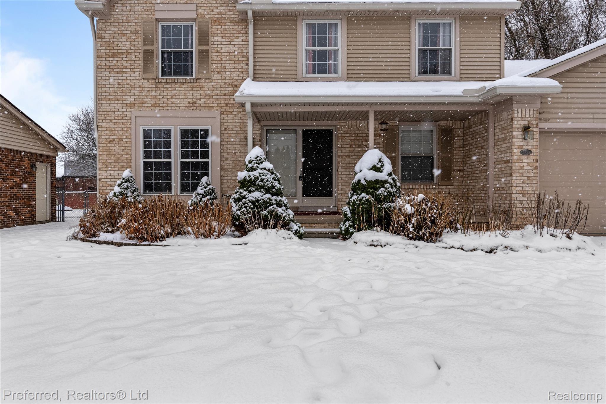 45377 Twining Street