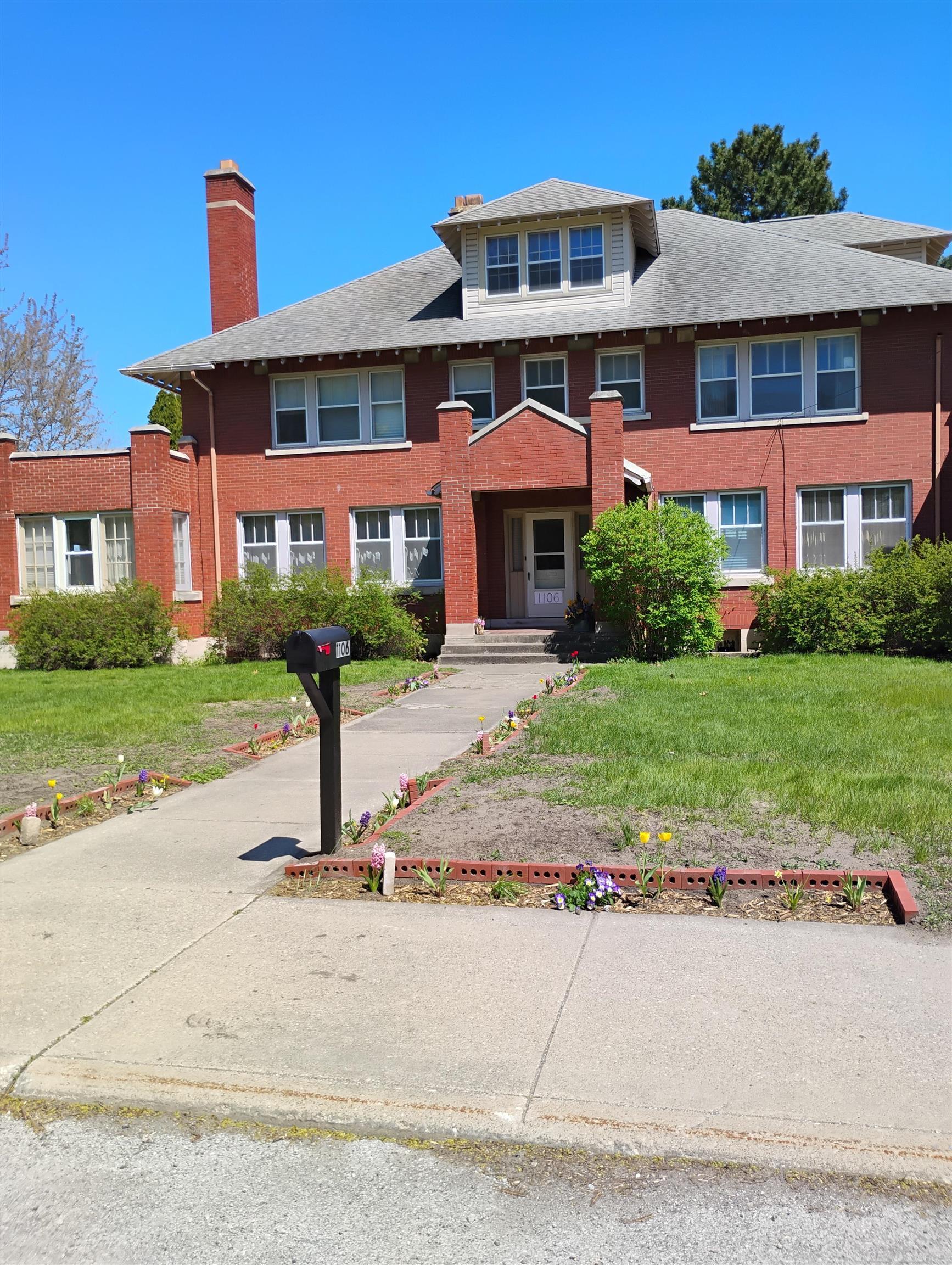 1106 State Street