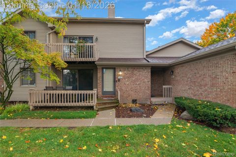 7975 Woodingham West Bloomfield Charter Township MI 48322
