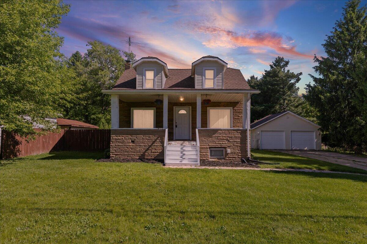 1049 Collier Road
