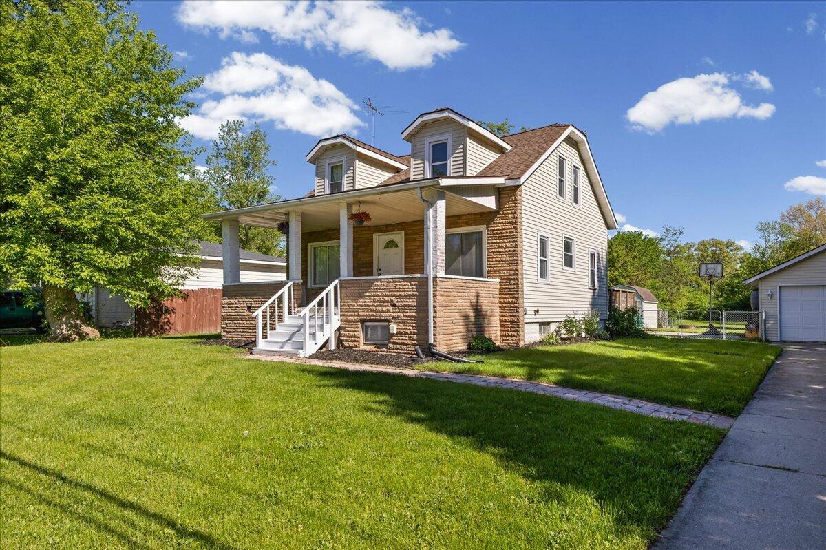 1049 Collier Road