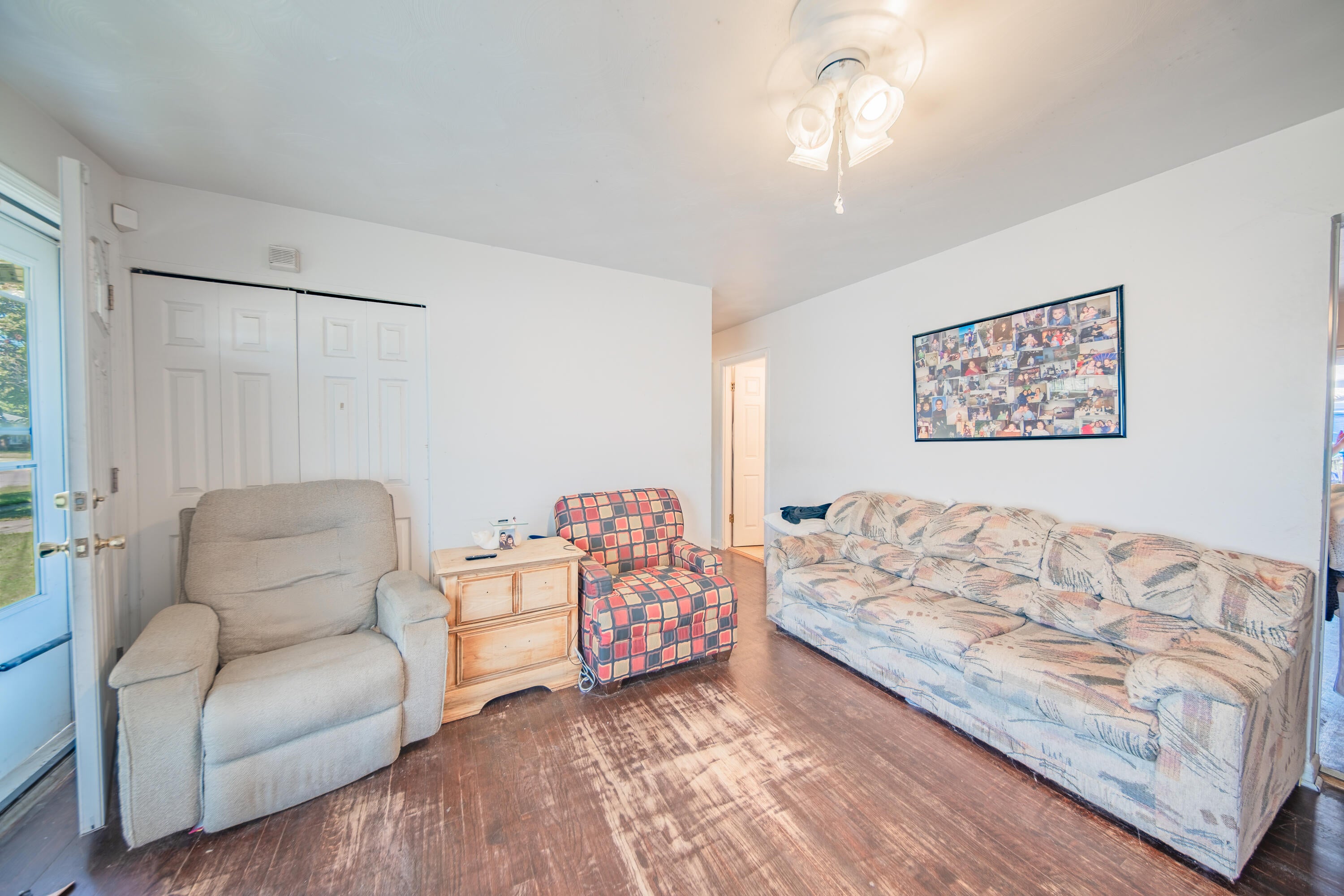 1355 Desoto Avenue