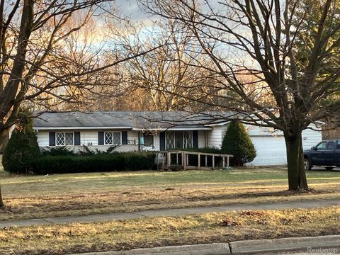 4342 E COURT Street Burton City MI 48509