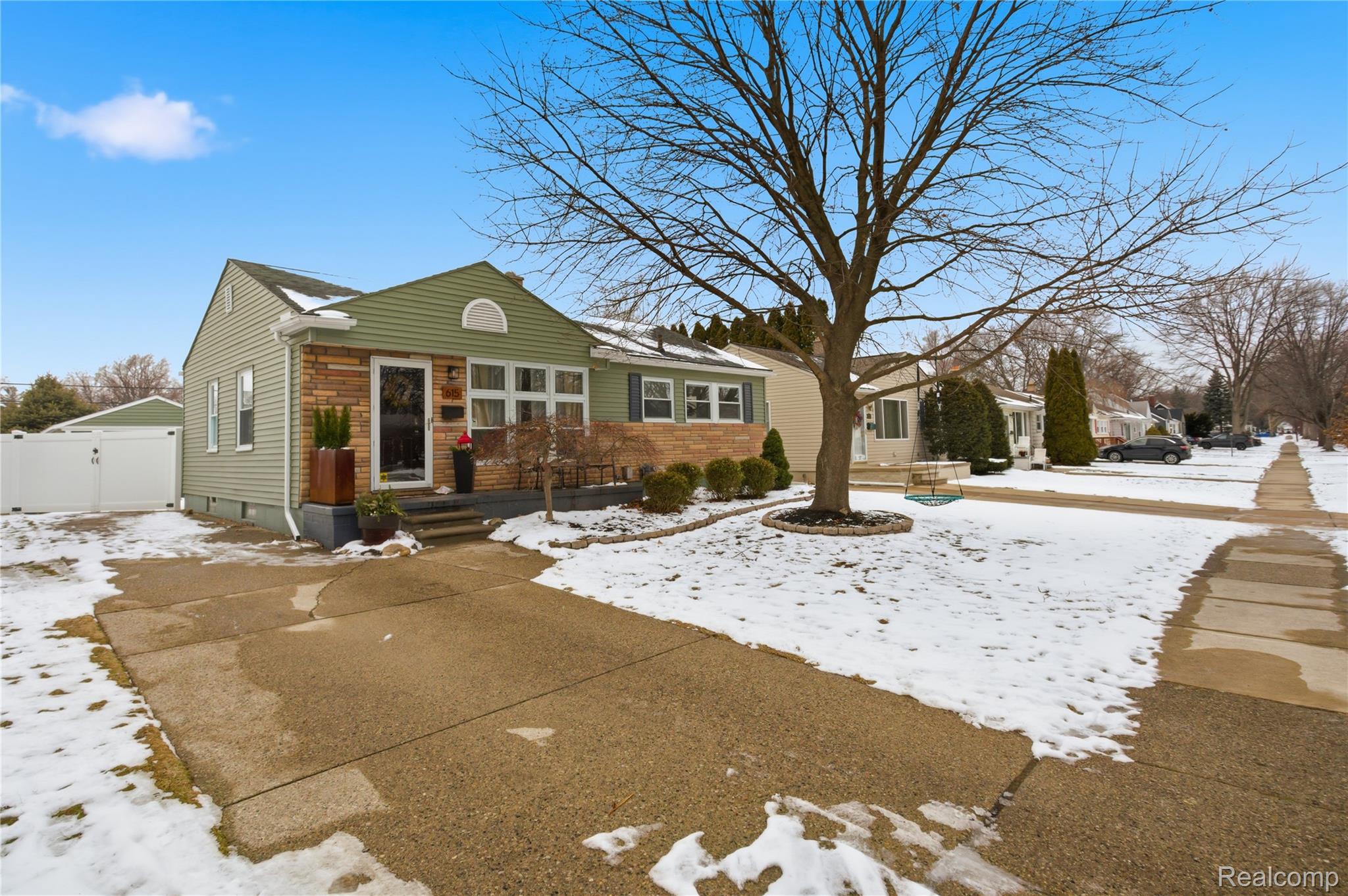 615 N Connecticut Avenue