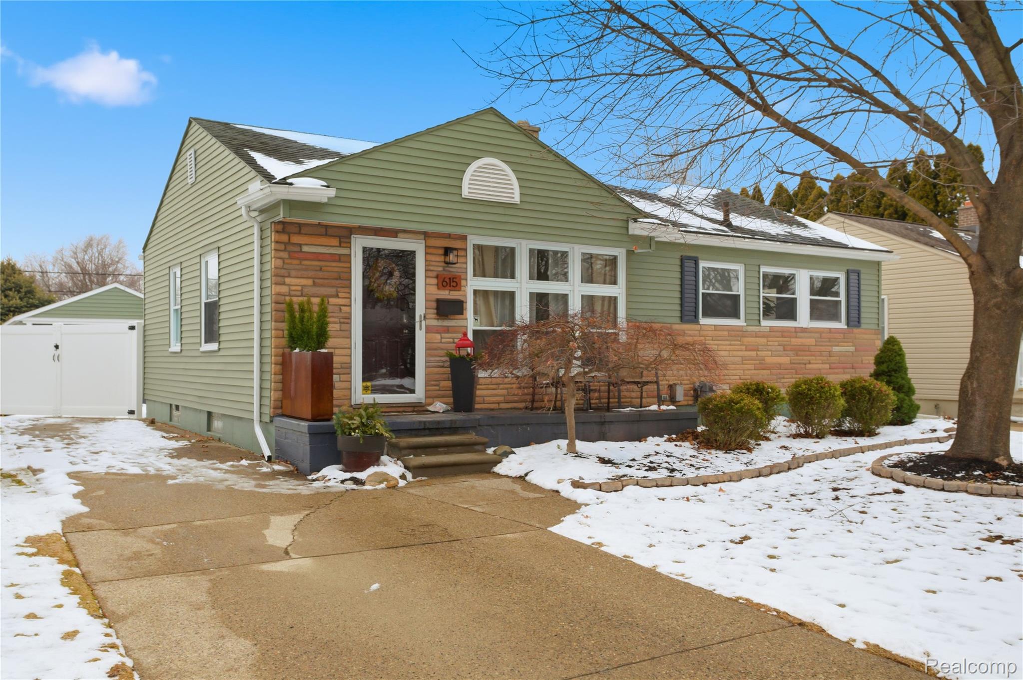 615 N Connecticut Avenue