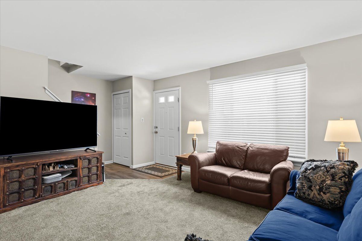 8080 Farnum Court