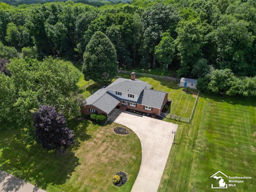 3414 Caroline Drive