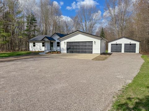 3103 N Stark Road Lincoln Township Midland MI 48642