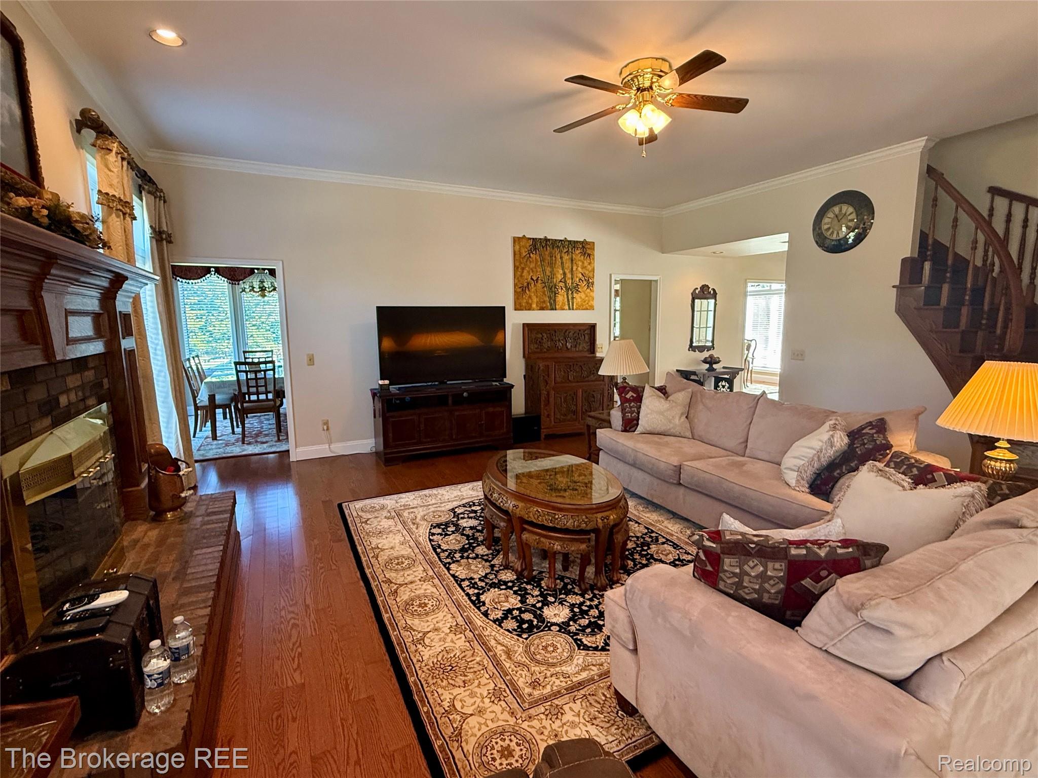 12088 Pinebrook Lane