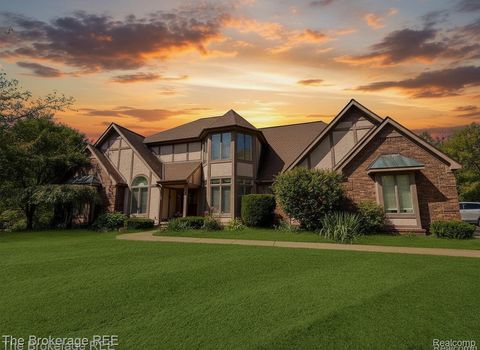 12088 Pinebrook Lane Green Oak Township MI 48178