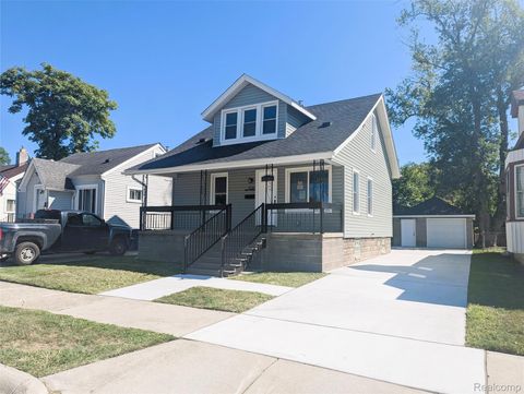 8244 Hupp Avenue Warren City MI 48089