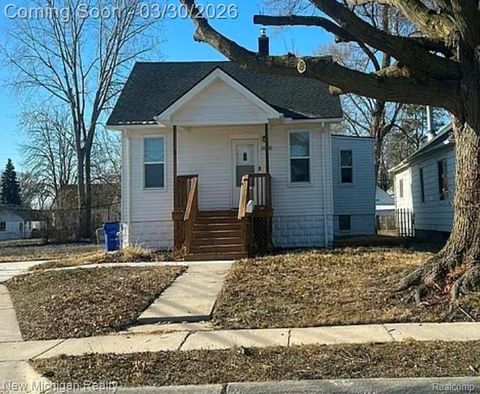 16338 Nicolai Avenue Eastpointe City MI 48021