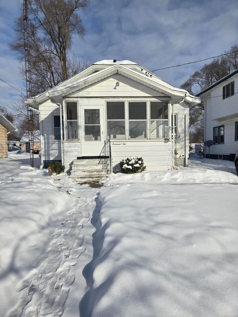 1402 Floral Avenue Jackson City MI 49202