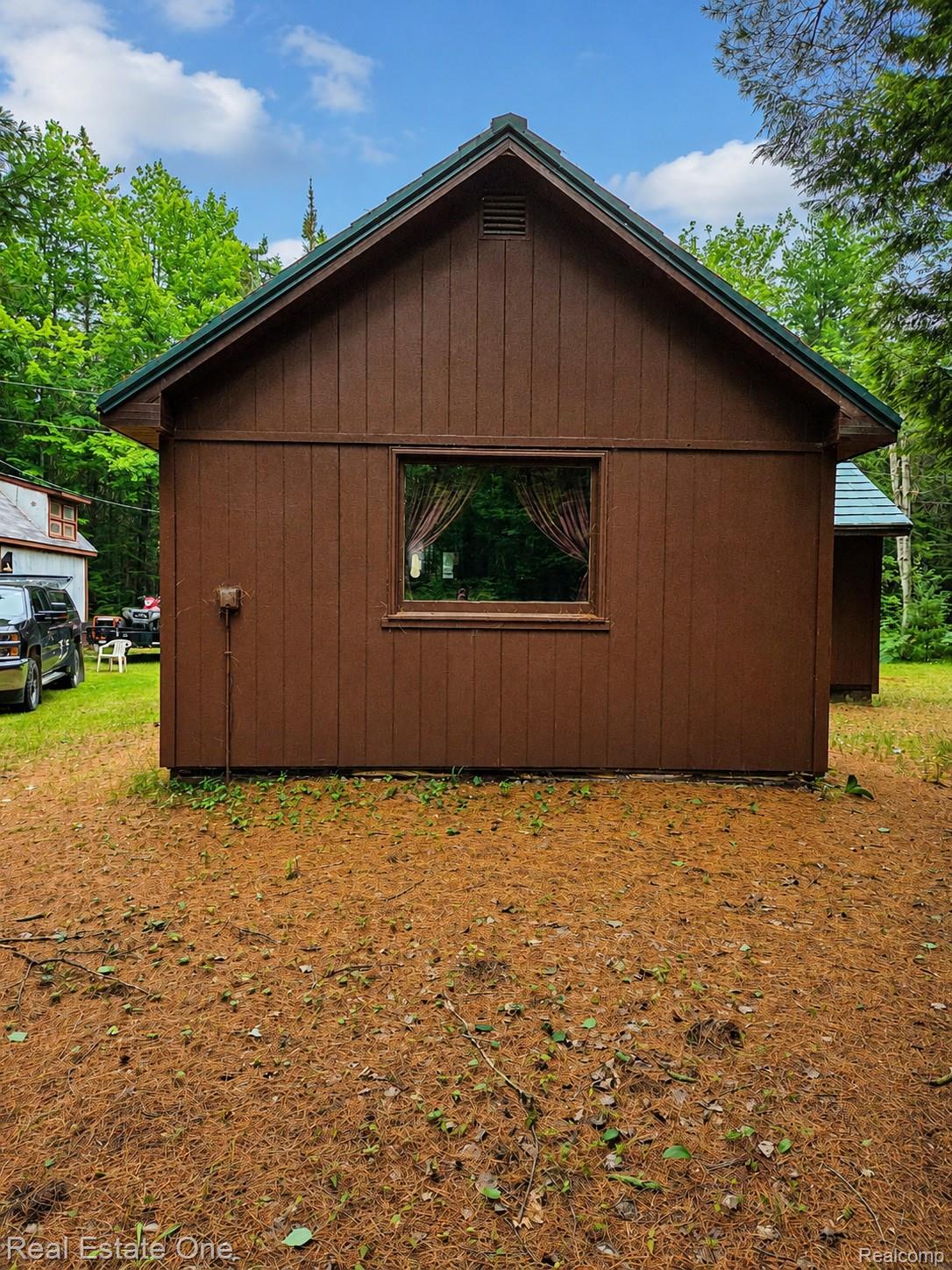11557 Sullivan Creek Trail