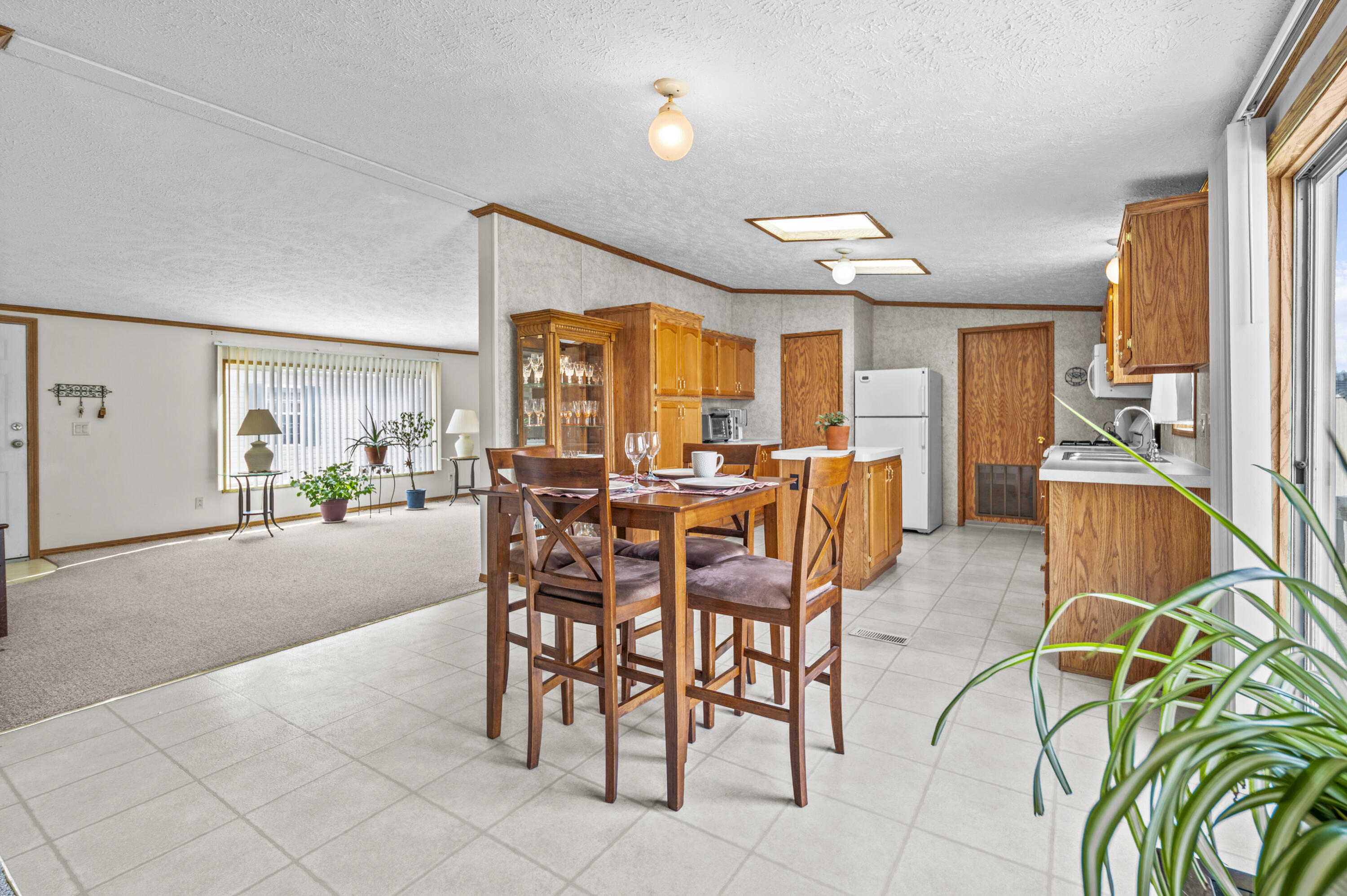 4458 Jardin Drive NW