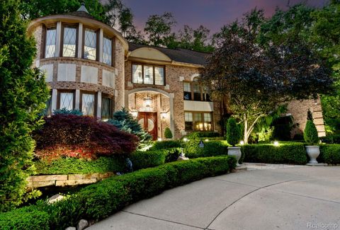 7310 Sandy Creek Lane, Bloomfield Charter Township, MI 48301 - #: 20250034887