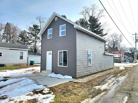 108 E Murray Avenue White Pigeon Village MI 49099