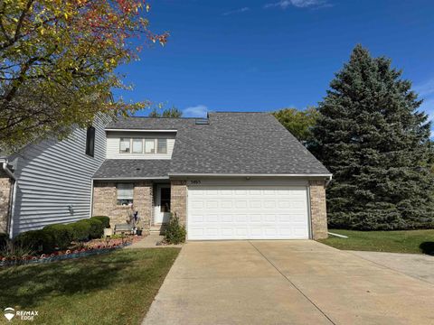 5465 Country Rose Circle Grand Blanc Charter Township MI 48439