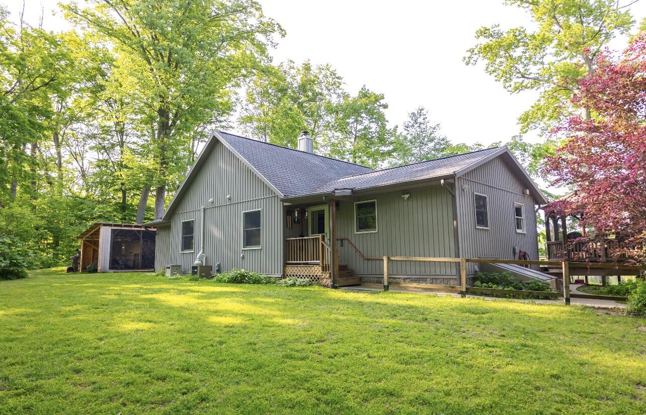 620 W Warren Woods Road