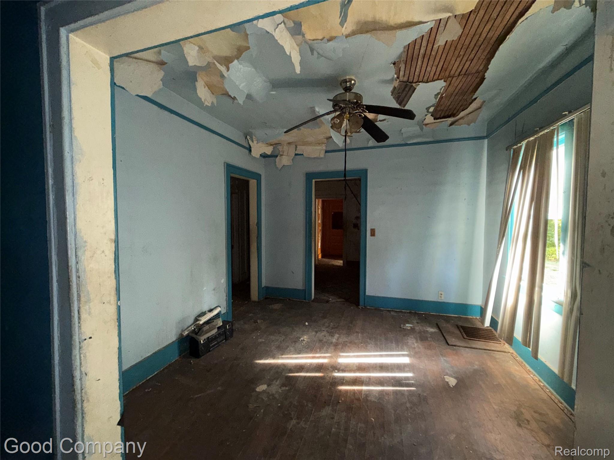 16634 Log Cabin Street