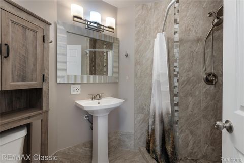 Tiny photo for 1279 S Cass Lake Road, Waterford Charter Township, MI 48328 (MLS # 20251060770)