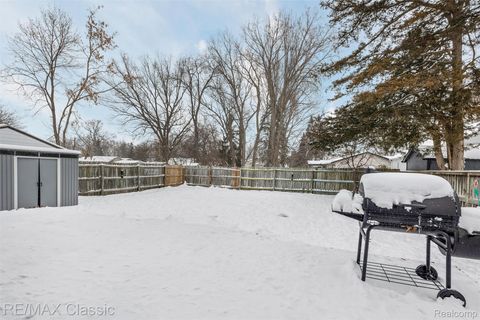 Tiny photo for 1279 S Cass Lake Road, Waterford Charter Township, MI 48328 (MLS # 20251060770)