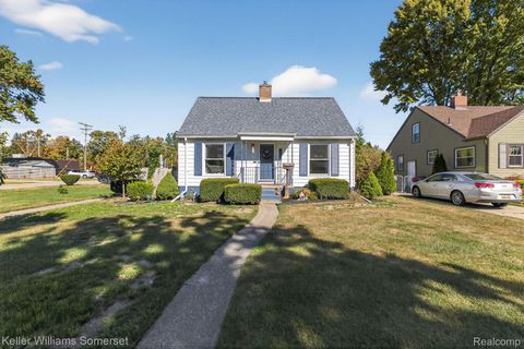 21301 Hillcrest Street Clinton Charter Township MI 48036