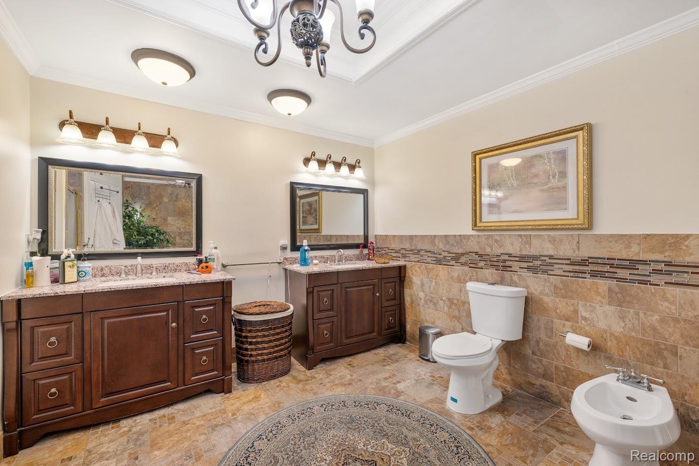 Rochester Hills City, Michigan 48309, United States, 4 Bedrooms Bedrooms, ,3 BathroomsBathrooms,Residential,Active,158272