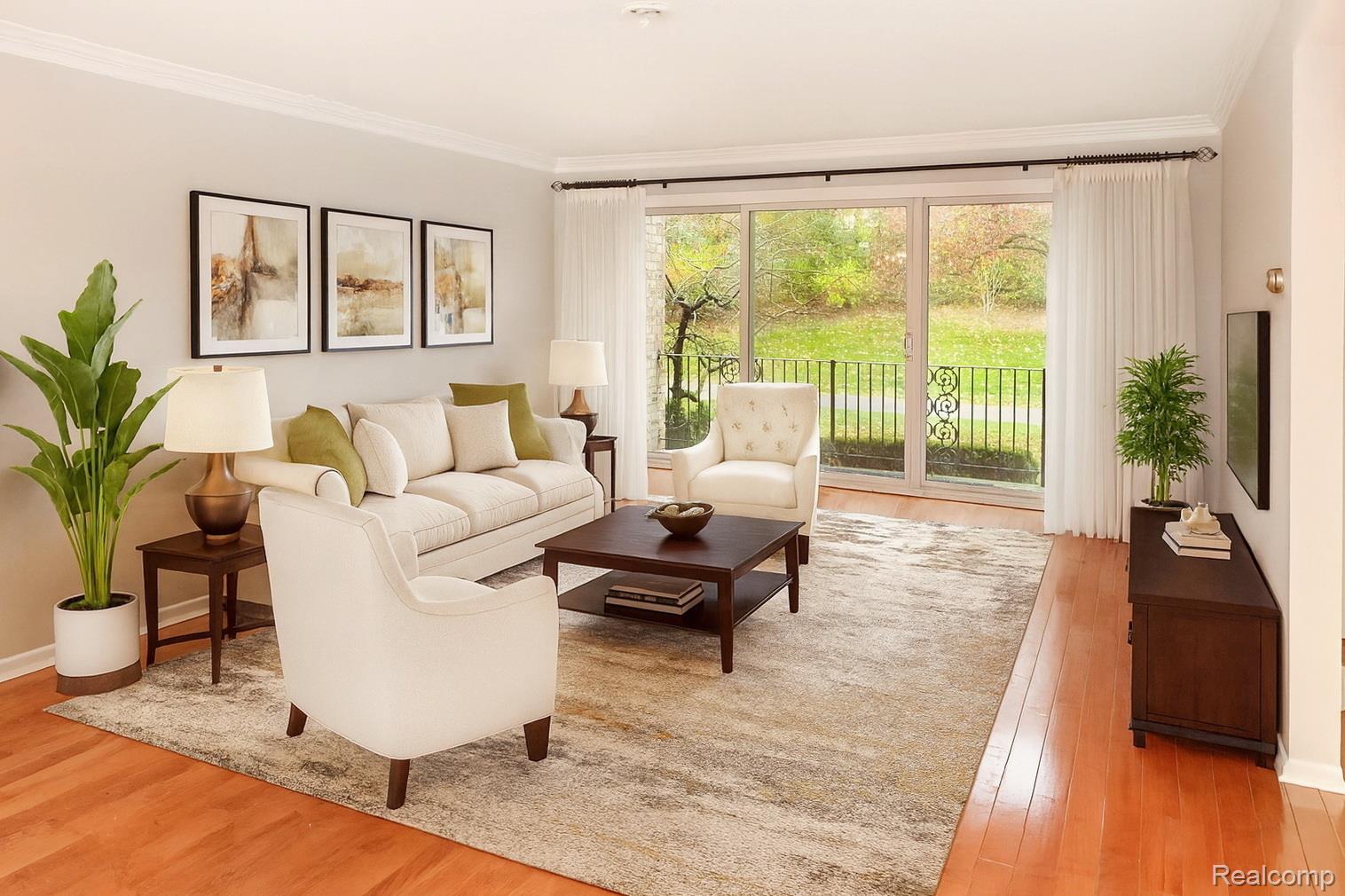 40740 Woodward Avenue 38