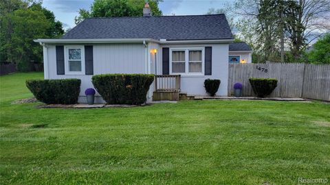 1478 Vinewood Street Auburn Hills City MI 48326