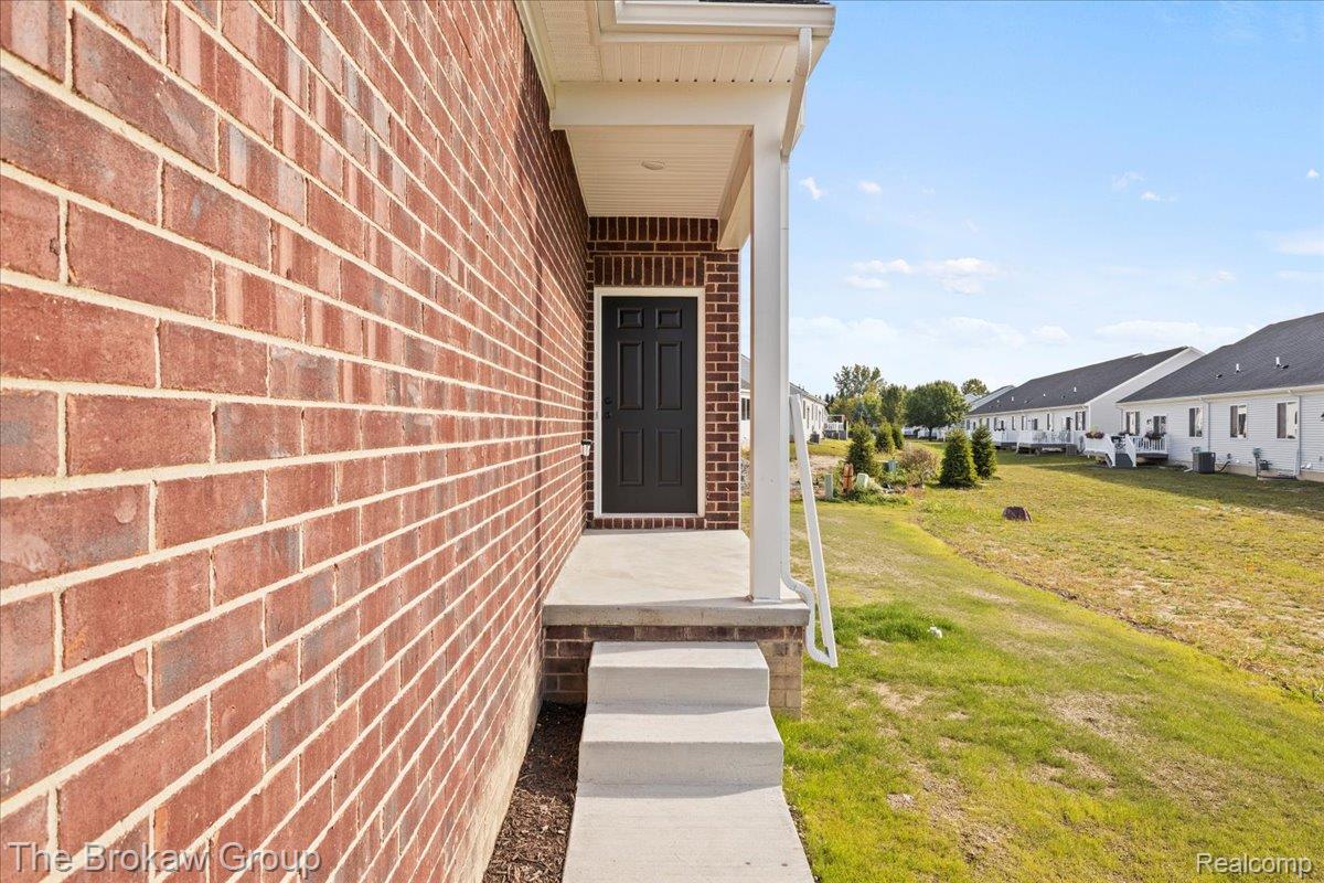 1439 Lincoln Street 37