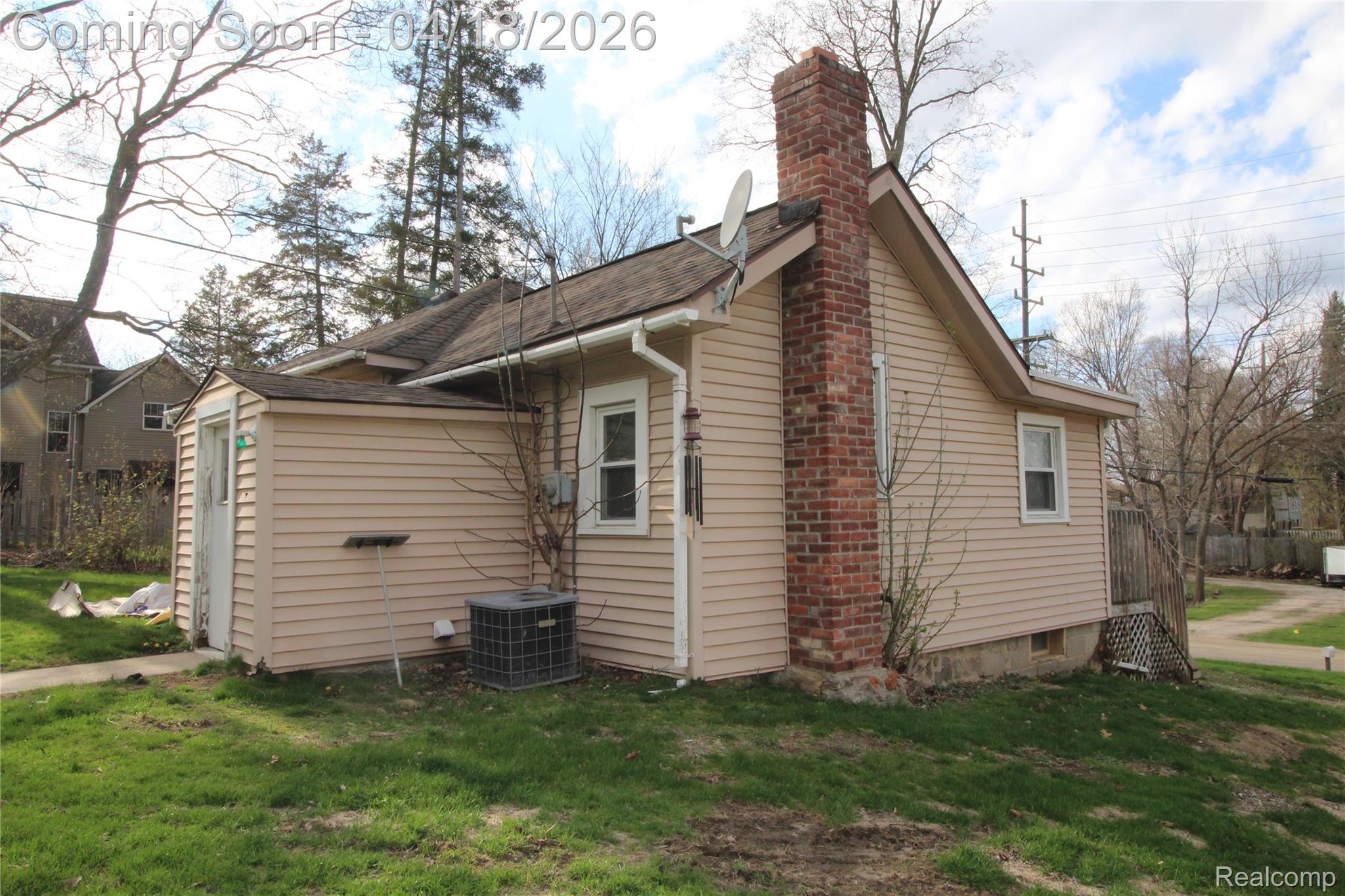 120 E Lafayette Street