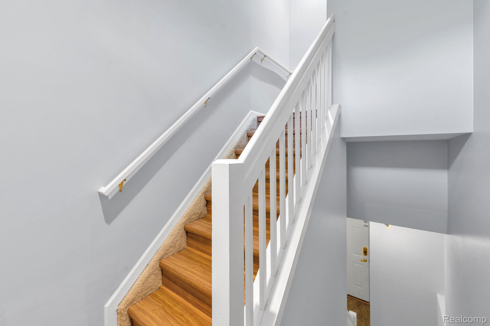 1854 Lindsay Lane