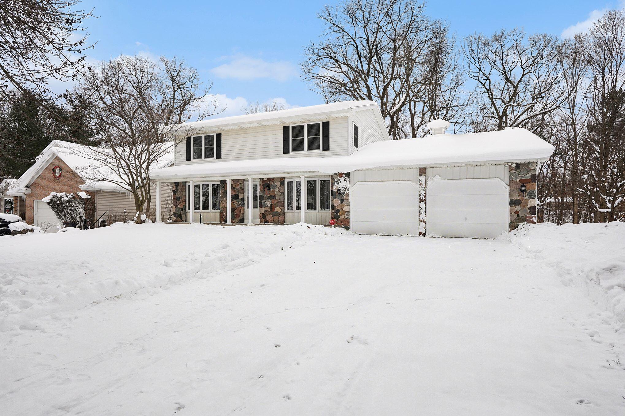 2530 Westbrook Drive NW