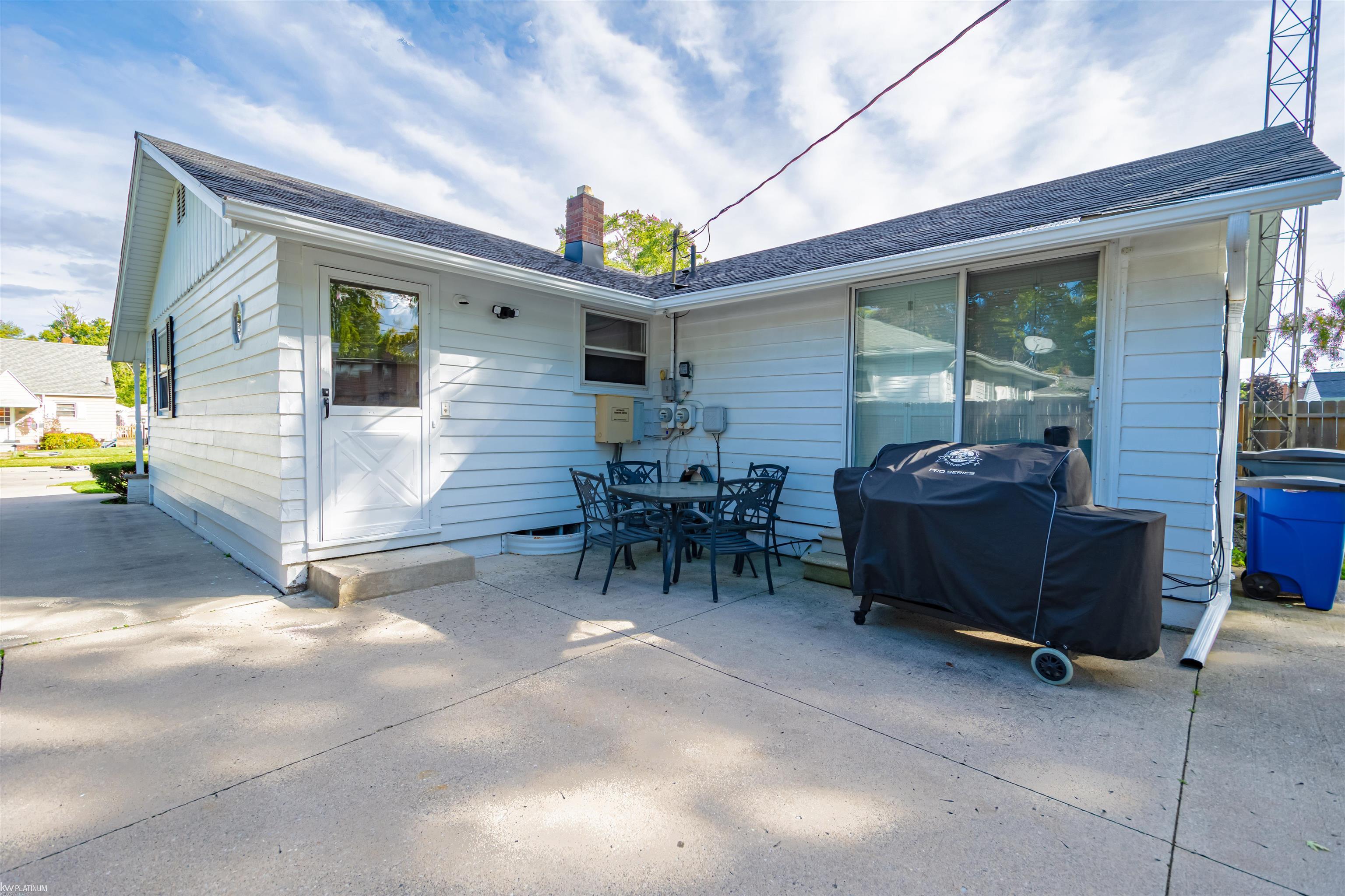 1009 16th Street